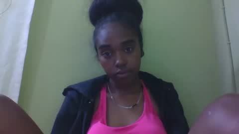 Snapshot of nathaaldy chatting on 09/23/25, 04:10 nathaaldy online show from 09/23/25, 04:10