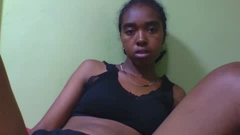 Snapshot of nathaaldy chatting on 10/22/25, 07:24 nathaaldy online show from 10/22/25, 07:24