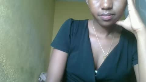 Snapshot of nathalia069 chatting on 01/19/26, 05:22 nathalia069 online show from 01/19/26, 05:22
