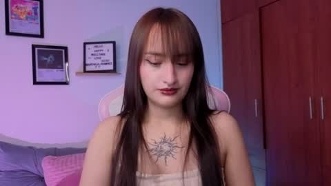 Snapshot of nathalia_ramirez_ chatting on 04/05/26, 11:35 Nathalia Ramirez online show from 04/05/26, 11:35