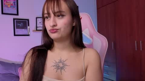 Snapshot of nathalia_ramirez_ chatting on 04/06/26, 04:46 Nathalia Ramirez online show from 04/06/26, 04:46