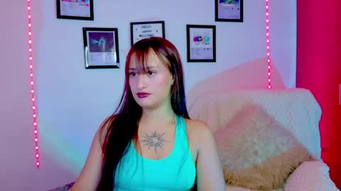 Snapshot of nathalia_ramirez_ chatting on 06/13/26, 01:25 Nathalia Ramirez online show from 06/13/26, 01:25