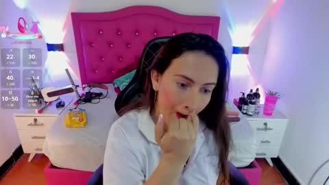 N A T H A L I A online show from 10/01/25, 03:40