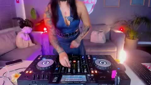 nathalia stone  online show from 06/27/26, 02:38