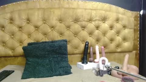 Nathalia online show from 12/30/24, 03:58
