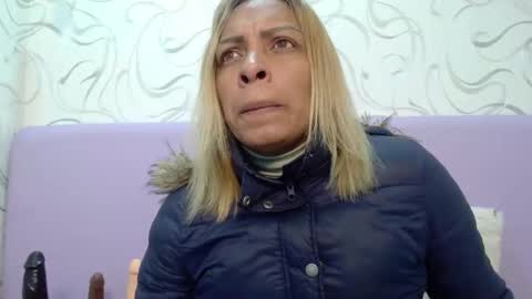 Nathalia online show from 10/20/25, 03:51