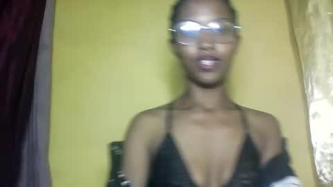 nathalie004 online show from 09/11/25, 08:25