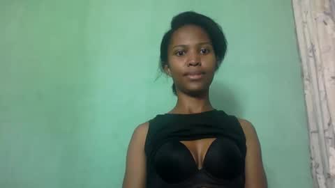 nathalie004 online show from 10/17/25, 06:27