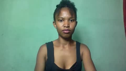 nathalie004 online show from 10/30/25, 06:04