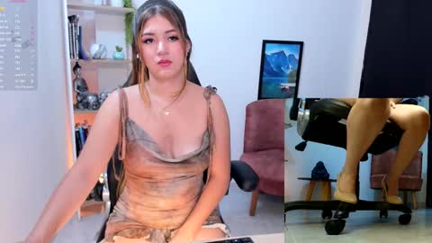 NATHALIE online show from 09/15/25, 10:59