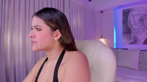 NATHALIE online show from 05/15/26, 11:17