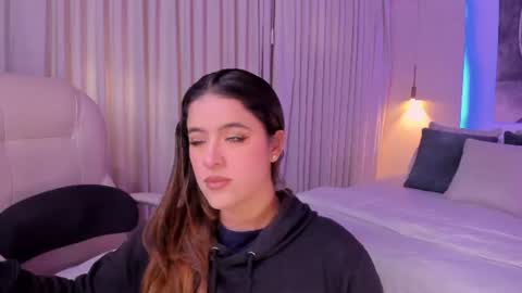 NATHALIE online show from 06/10/26, 11:20