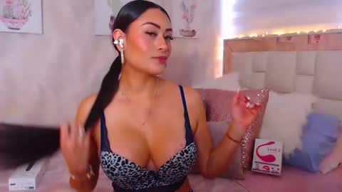 Nathalie Rose online show from 09/21/25, 02:51