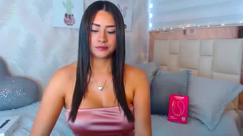 Nathalie Rose online show from 03/05/26, 12:12