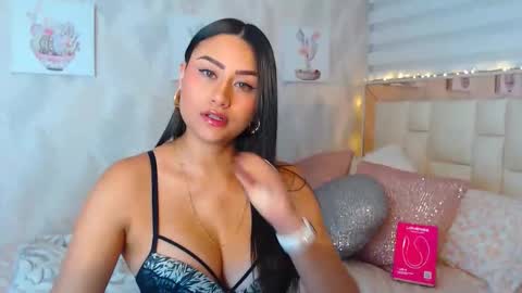 Nathalie Rose online show from 04/09/26, 09:47