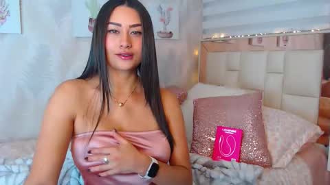 Nathalie Rose online show from 04/17/26, 09:23