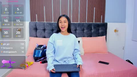 Snapshot of nathaly__rosse chatting on 10/31/25, 03:29 ... Nathaly ... online show from 10/31/25, 03:29