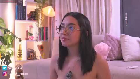 Snapshot of nathaly_star04 chatting on 08/04/26, 11:07 online show from 08/04/26, 11:07