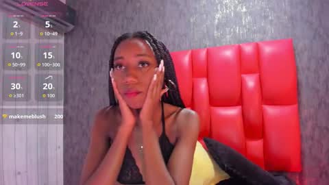 Snapshot of nathalyleen chatting on 11/12/25, 11:14 online show from 11/12/25, 11:14