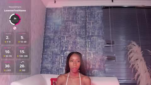 Snapshot of nathalyleen chatting on 11/20/25, 09:03 online show from 11/20/25, 09:03