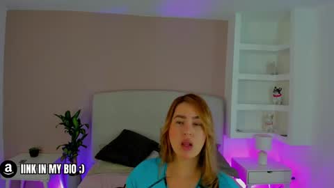 NATHALY  online show from 05/08/26, 10:42