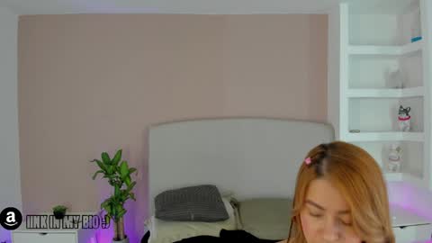 NATHALY  online show from 05/23/26, 10:41