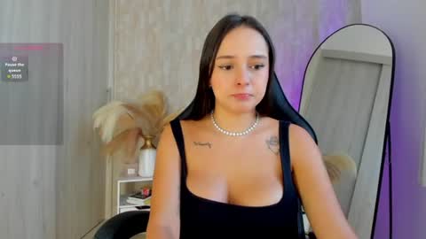nathalyxx_ online show from 06/22/26, 12:02