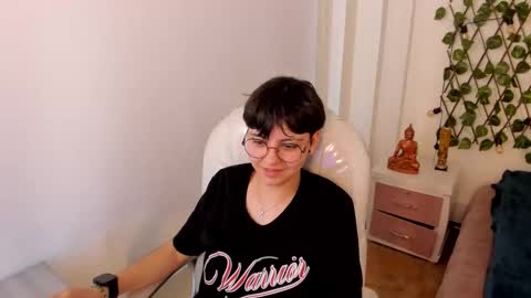 nathalyy_ds online show from 11/20/25, 07:57