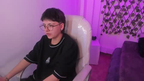nathalyy_ds online show from 02/27/26, 09:15