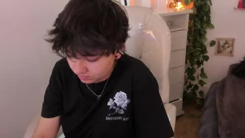 nathalyy_ds online show from 05/17/26, 04:36