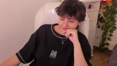 nathalyy_ds online show from 07/04/26, 06:25
