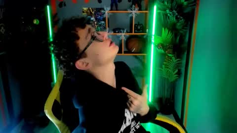 Nathan online show from 12/21/25, 10:33