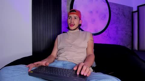   online show from 09/10/25, 09:09