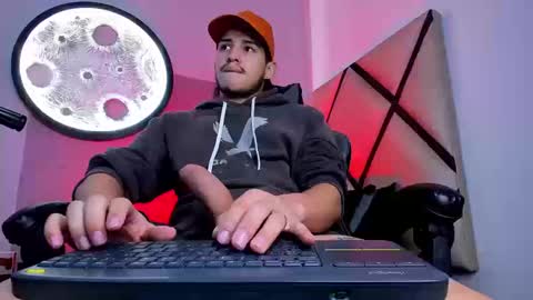   online show from 09/11/25, 01:06