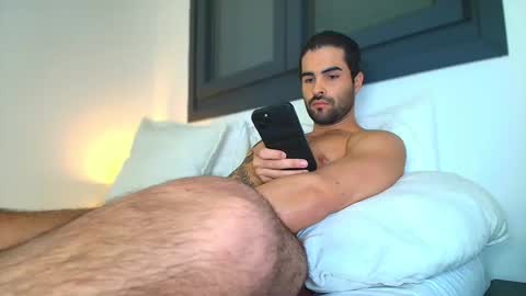 Snapshot of nathan_gael chatting on 02/27/26, 09:26 Nathaniel online show from 02/27/26, 09:26