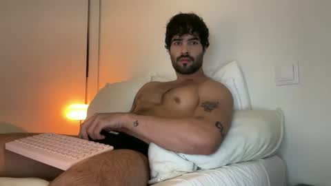Snapshot of nathan_gael chatting on 04/29/26, 12:20 Nathaniel online show from 04/29/26, 12:20