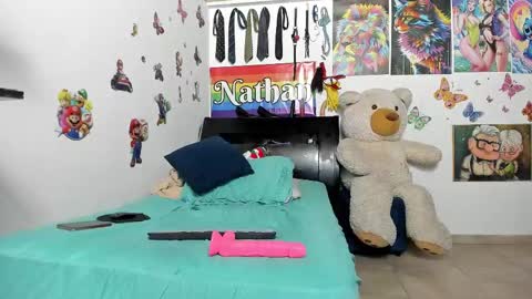 Nathan online show from 01/01/25, 01:37
