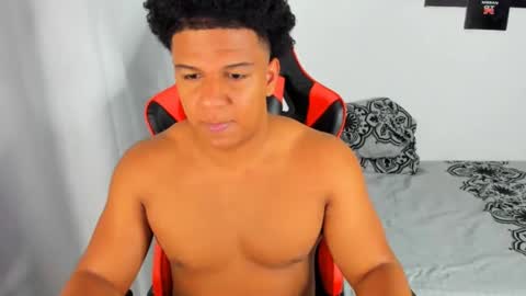 Snapshot of nathan_yess chatting on 11/18/25, 05:23 Nathan online show from 11/18/25, 05:23