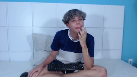 nathanbell1 online show from 09/11/25, 10:04