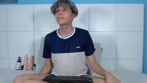 nathanbell1 online show from 09/16/25, 05:19