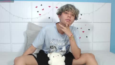 nathanbell1 online show from 09/26/25, 12:25