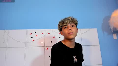 nathanbell1 online show from 10/21/25, 07:42