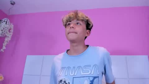 nathanbell1 online show from 10/26/25, 02:50