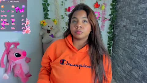 Naty online show from 03/10/25, 07:42
