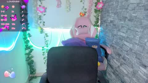 Snapshot of nathasha_jhonsom_ chatting on 02/02/26, 07:45 Naty online show from 02/02/26, 07:45
