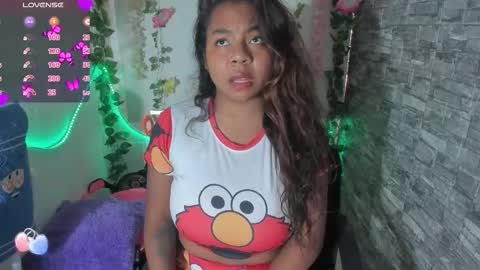 Snapshot of nathasha_jhonsom_ chatting on 02/16/26, 06:59 Naty online show from 02/16/26, 06:59
