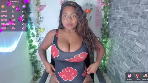 Snapshot of nathasha_jhonsom_ chatting on 02/28/26, 10:00 Naty online show from 02/28/26, 10:00