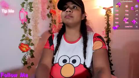 Snapshot of nathasha_jhonsom_ chatting on 06/16/26, 11:24 Naty online show from 06/16/26, 11:24