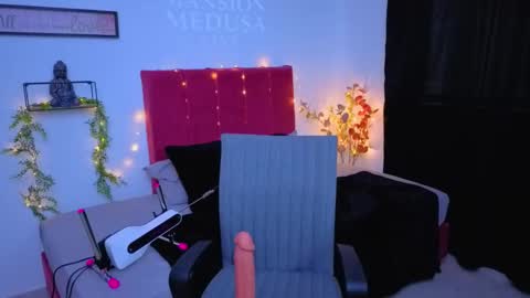 nathi_medusa online show from 10/06/25, 11:29