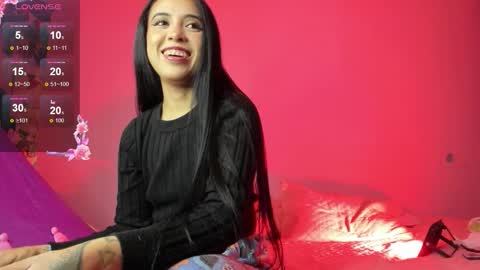 Nathalia online show from 10/23/25, 02:22